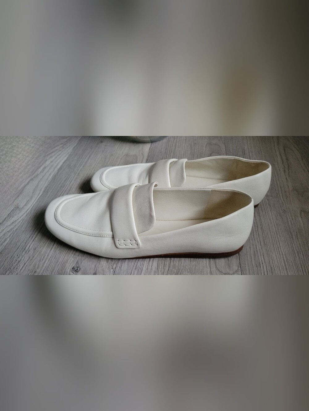 Vince Davis Milk White Leather Loafers with Penny Keeper Vamp, US 8.5 EU 39 - Picture 7 of 16